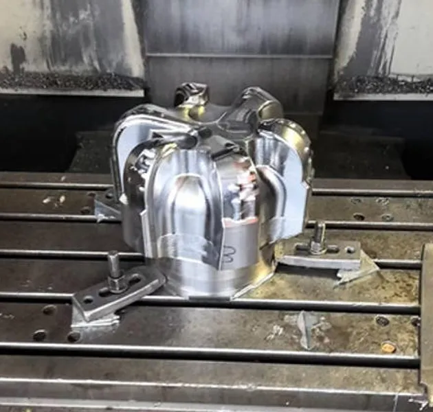 Broca PDC de matriz 006